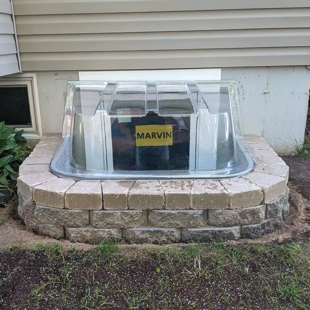 SHAPE PRODUCTS 44 in. W x 38 in. D x 16 in. H Premium Square Dome Window Well Cover - Image 2